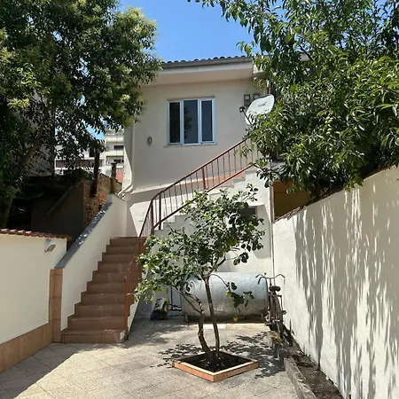 Villa Tirana * تيرانا