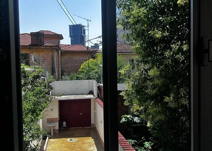 Villa Tirana *